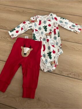 Baby Holiday Reindeer Bodysuit and Red Pants Set 6M Carters